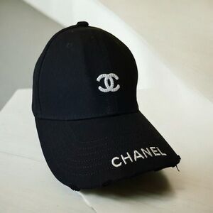 Designer CC Logo cap! Women’s (black)!